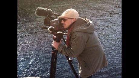 Gianfranco Rosi na planie Fuocoammare. Ogień na morzu_materiałydystrybutora_AuroraFilms